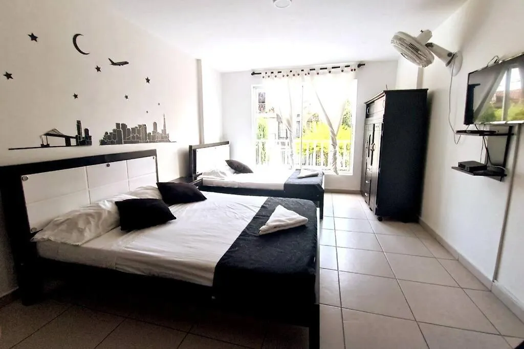 Villa Casa Al Sur De Cali. Grupos/Familias/Deportistas!